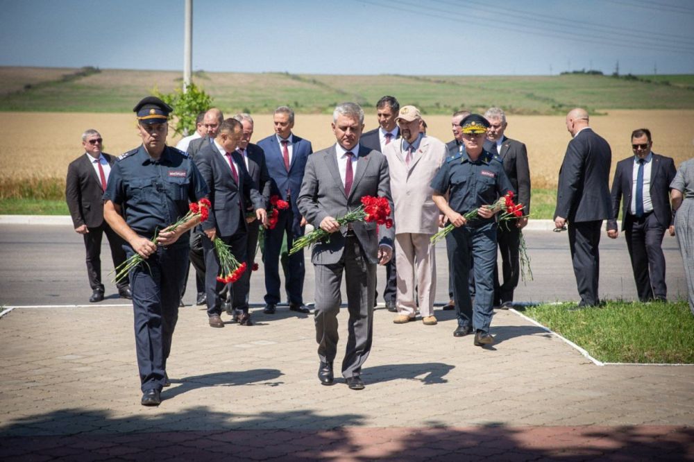 ����� ����� ��� ������ ����������� ������