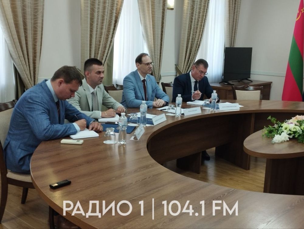 В МИД проходит встреча министра иностранных дел Приднестровья Виталия Игнатьева и представителей ОБСЕ