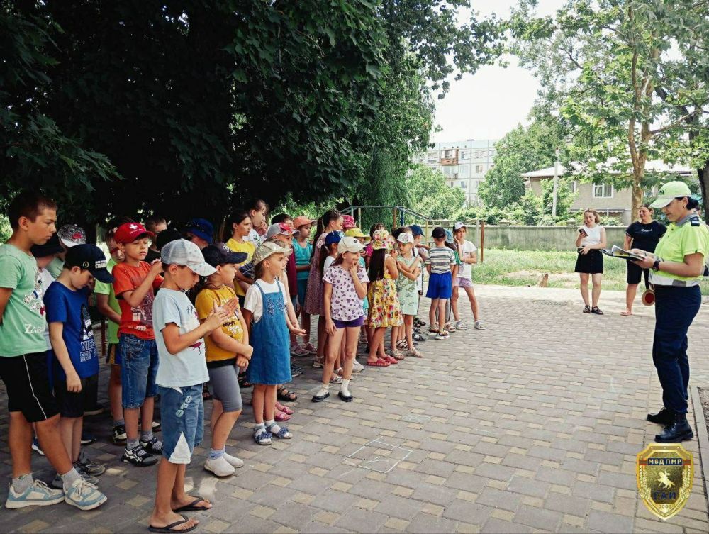 Безопасные каникулы. Лето для сотрудников ГАИ жаркая пора в полном и переносном смысле слова. У школьников каникулы, а значит, не только в часы пик на проезжей части стали чаще появляться дети