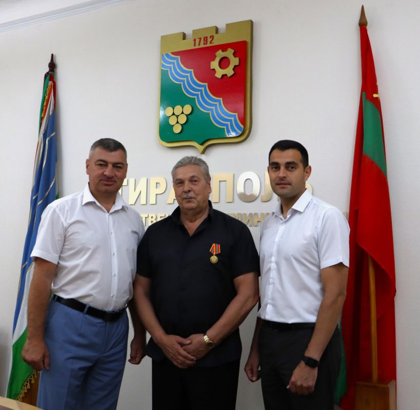 � ������� � 65-������ ������� ���������� �������� ����������� ��������� ������� ���������