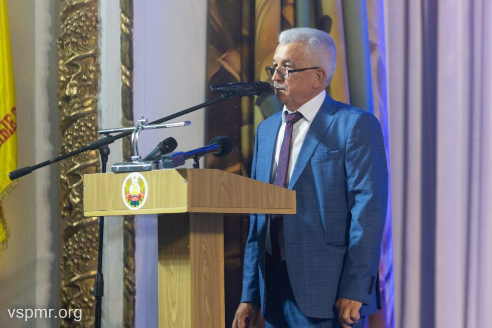 Парламентарий передал руководству ЕРЭС приветственный адрес Председателя Верховного Совета