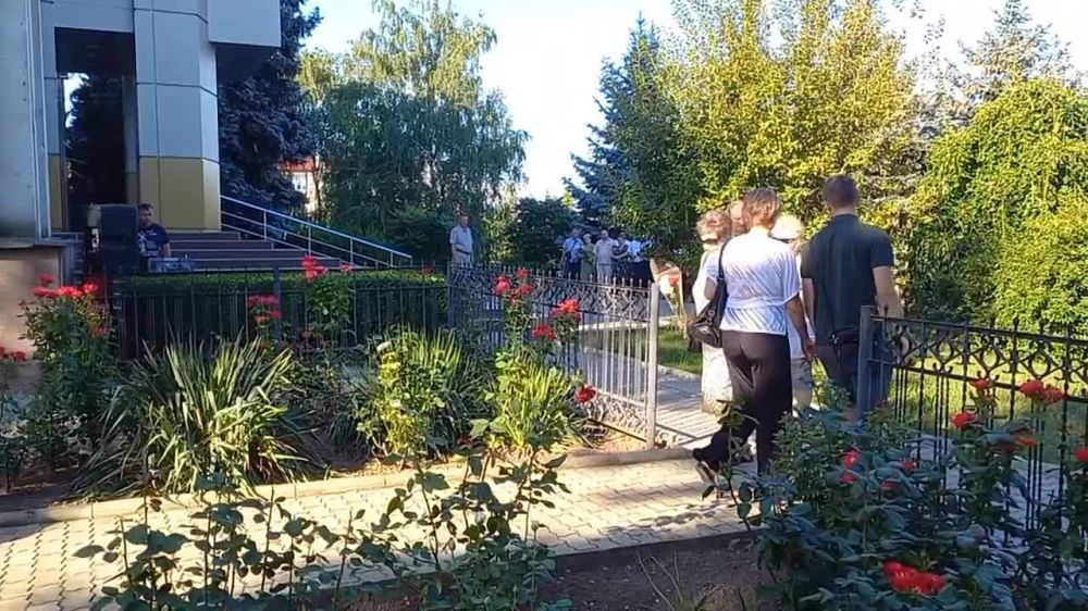 ������� � ���������� � ��������� � ���� ������ �� �������� 6 ���� 1992 ����