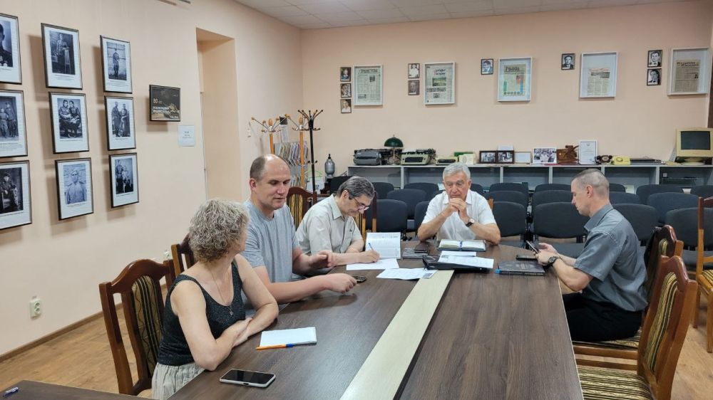 ����� ������ � ������� ���� �� ���������������� ������ �������� ������������� ������� ���� ������ ������ (� 80-����� ������������ �������� �� �������-���������� ����������� � 35-����� ���������� �� �������� ���� ������)