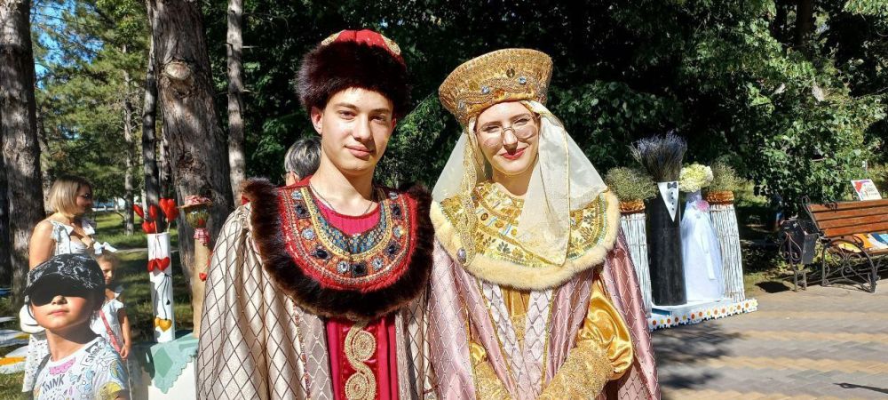 � ��������� ����� ϸ�� � �������� ����������� ���� � ���� �����, ����� � ��������