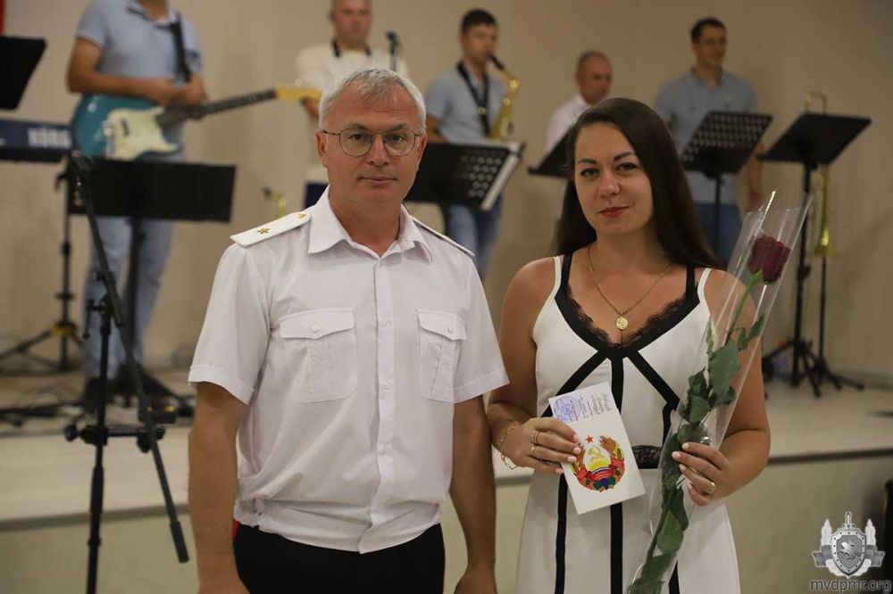 �� ������ � ��������. � ������������ ���������� ��� 8 ���� ��������� ����� 100 ������� � �����������, ��������, ��������� ��...