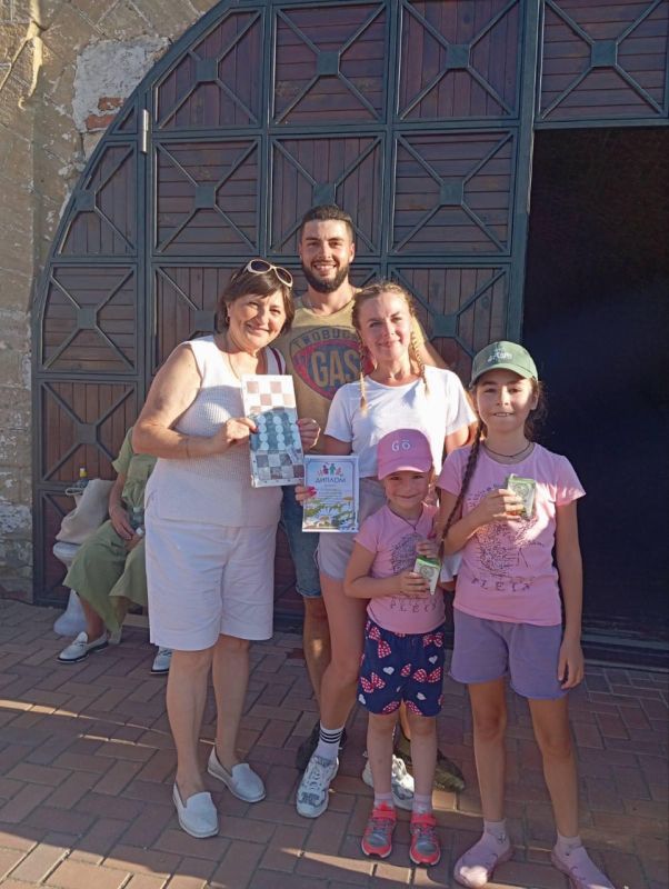 ����������� ����� ������ ������ 2-� �����, � ��������� ���������� ������� 6 ����, ������� ��������� � ���������� ��������