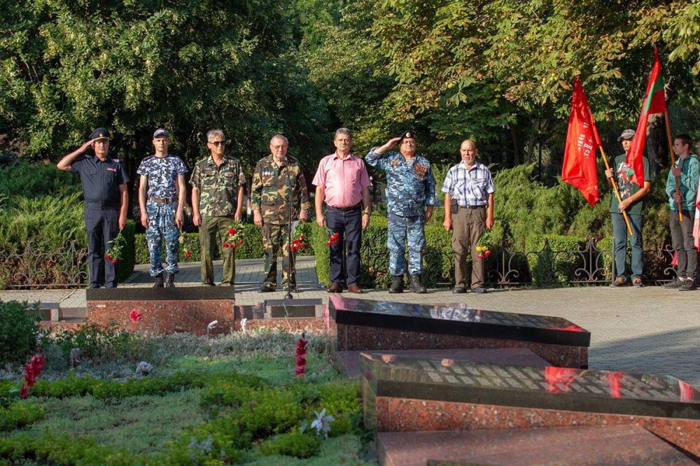 � ���������� 29 ���� �������� 32-� ��������� ����� ���������� ����������� � �������������