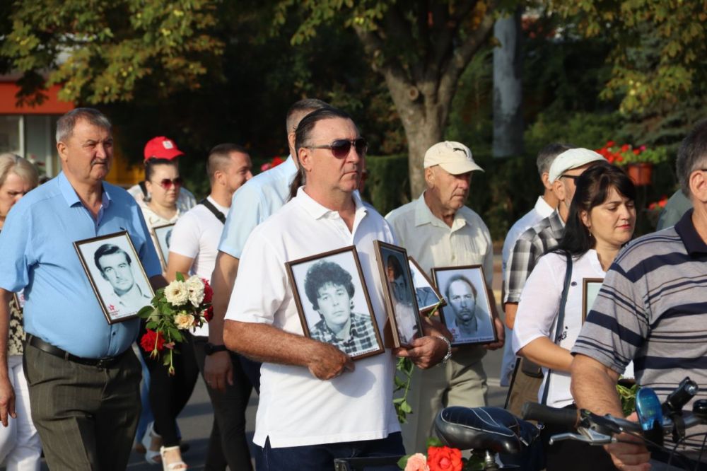 �������� ���������� ������������� ���������� � � ����������