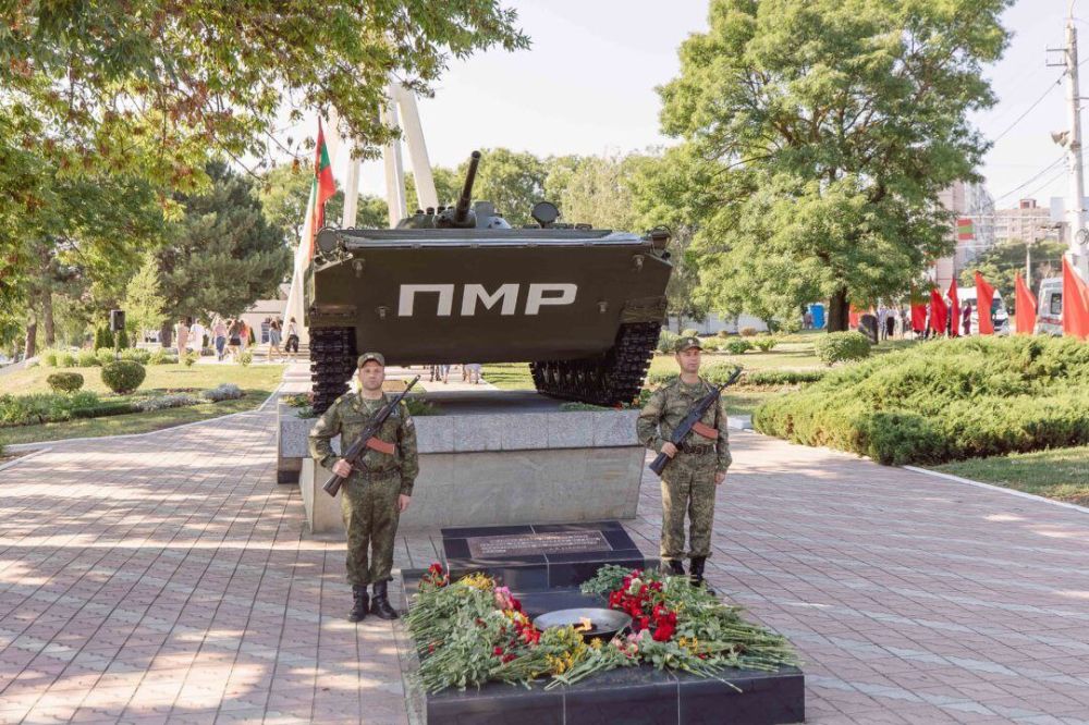 В Приднестровье почтили память погибших и умерших защитников Приднестровья