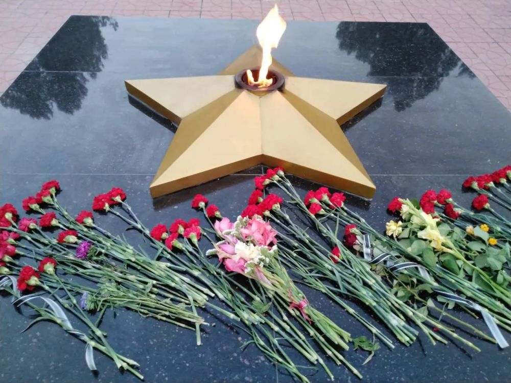 � �������, 23 �������, ������� ������� 80-����� ������������ ������ �� ��������