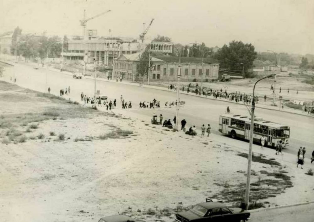 ���� ����������� �������. ������� �������� � ���������: 1951 ��� � ���� ���