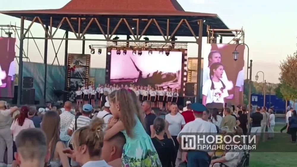 ������� �� �������� � 80-����� ������������ ������ ������� �� ���������� ��������� ������ ����� ��������������