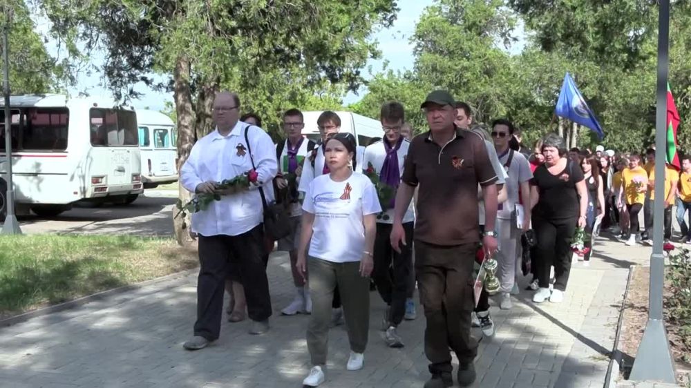 ����� ���������-����������������� ������ ���, ������������ � ������������ 80-� ��������� ���������� �����-����������� ��������