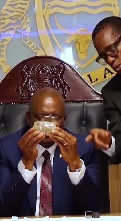 � �������� ����� �������� ����� ����� 2492 ������ (����� 0,5 ��), ������� �������� ������ �� �������� �� �����-���� ��������� �� ��� �������