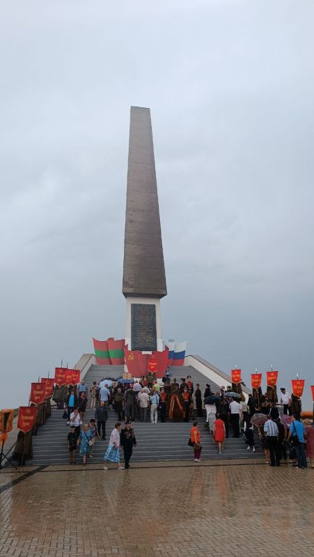 ��������� ���������� �� ������ 80-����� �����-����������� ��������: