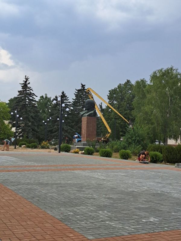 � ������� ���������� ������ �� ������� � ������������� ����� ������