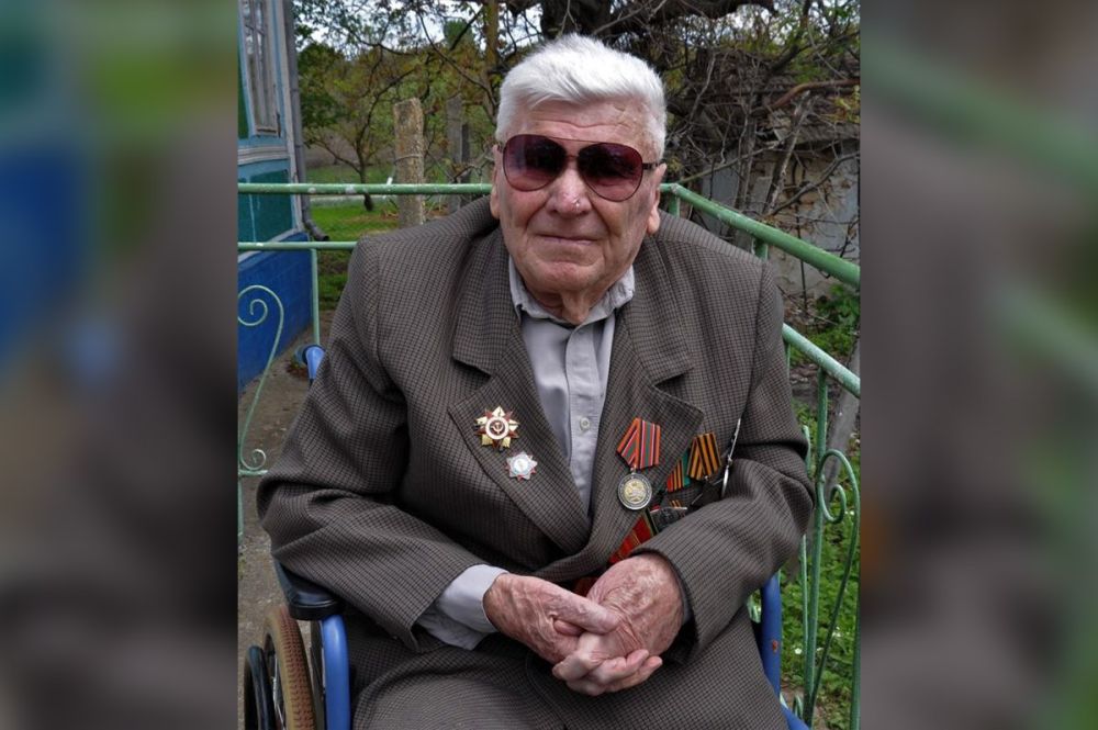 �� 100-������ �������� ������� ������������� ����� ������ ��������� ��������� ��������� ��� ����� ��������������: