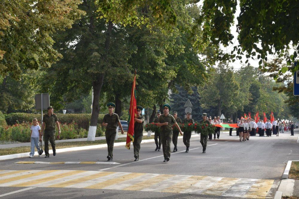 Цвети, родное Приднестровье! Живи, Республика моя!