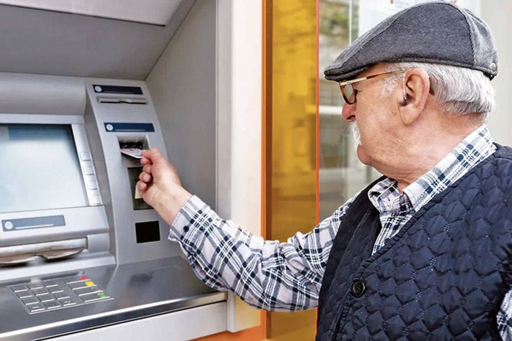 � 1-�� ������� ������ ����� ��������� �� ����� ��� ����