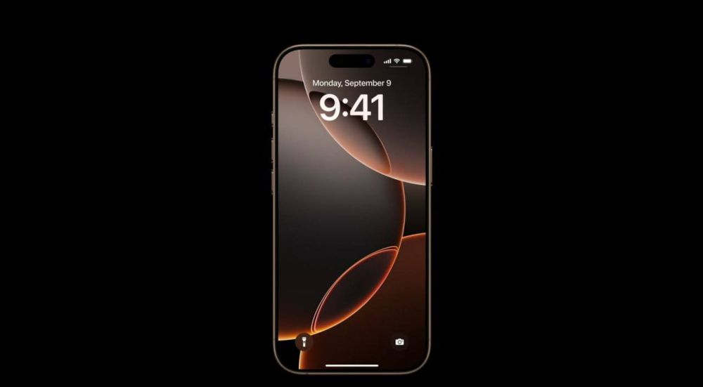 Apple �������� iPhone 16 Pro � ����� ����� � desert titanium