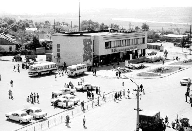 1980-� � ����������. �������� ��� � �������� � �������� � ������ ������