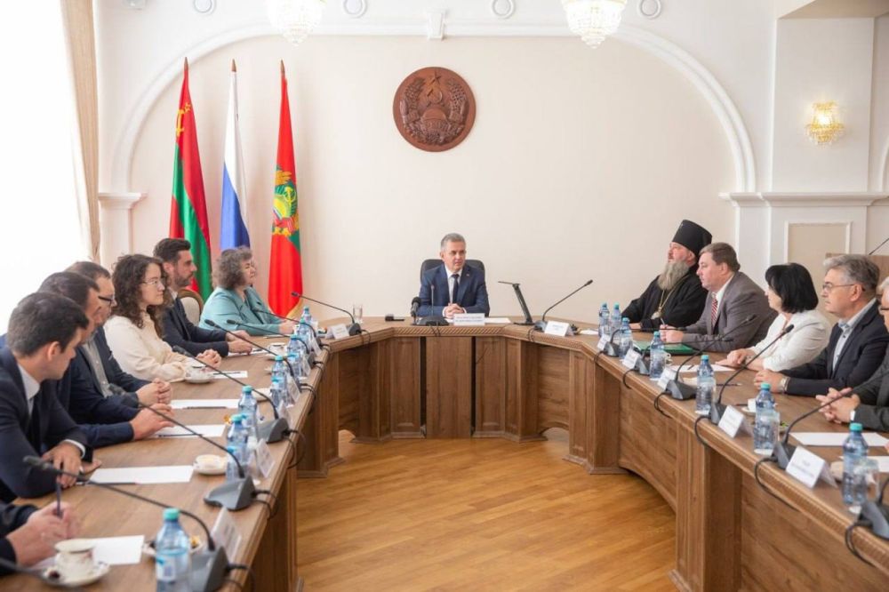 ��������� ��������� ��������� ��������������� ������ � ������� ����� � ������������� ������������