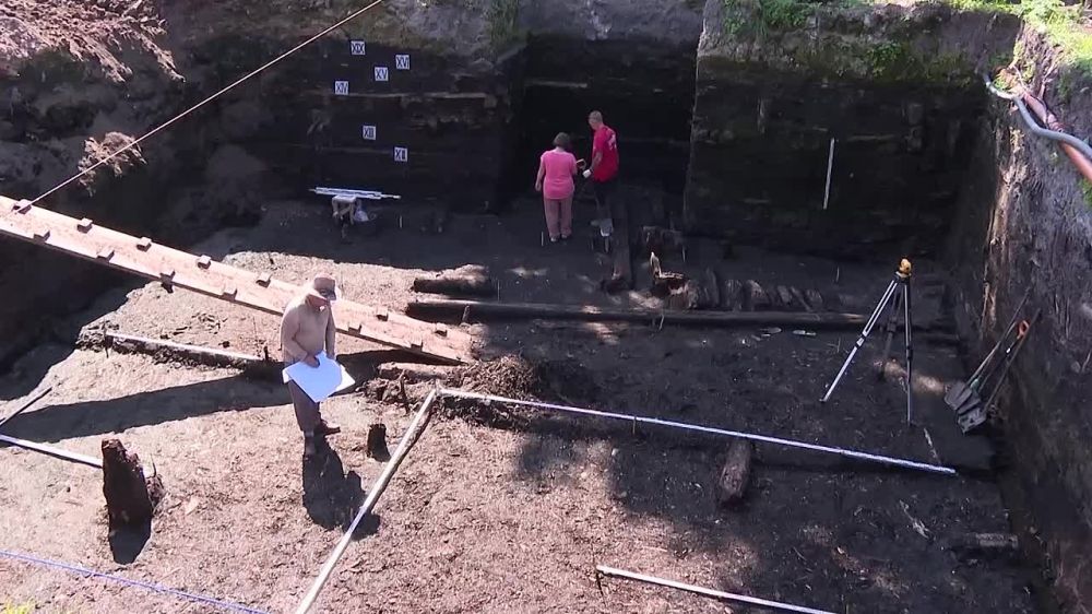 ���������� ���� ����� �������� ���� ����� � ������� ���������: 1800 ���������� ����� � ����� 80 ���������, ����������� � ��������� �������� X ����