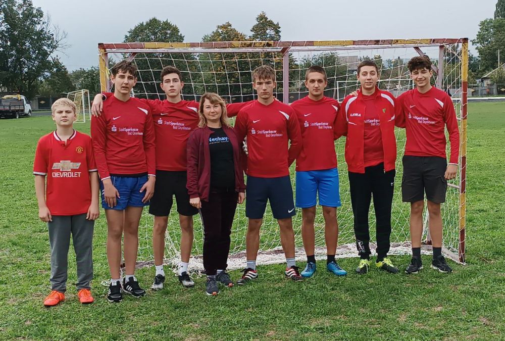 18 ������ �� 8 ���� � ���� ���� ��������� ������� � ���������� ����� ������� �������� ���� � ��������� ������