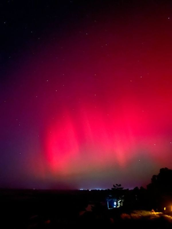 Яркое северное сияние этой ночью видели не только во многих регионах России, но и в Приднестровье