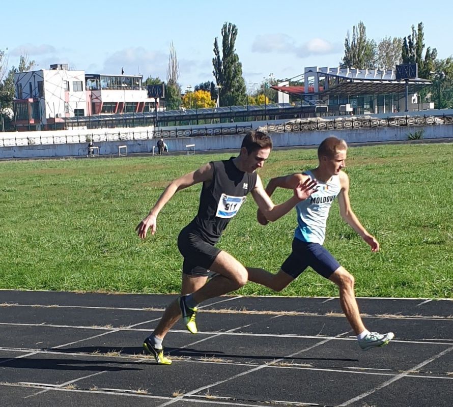 Лучшие молодые легкоатлеты отмечены призами «Мемориала Долгина»