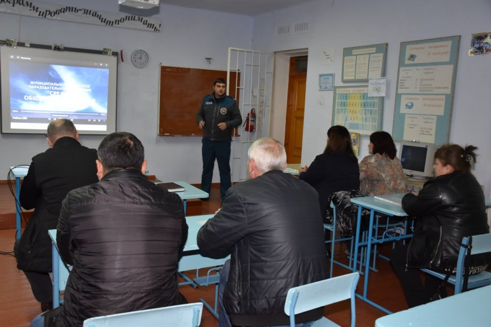 25 октября на безе Подойской школы была проведена совместная штабная тренировка по развёртыванию сборного эвакуационного пункта на случай чрезвычайной ситуации