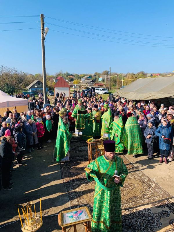 Состоялась церемония перезахоронения останков людей, найденных при изучении территории Параскевинского храма села Тея Григориопольского района