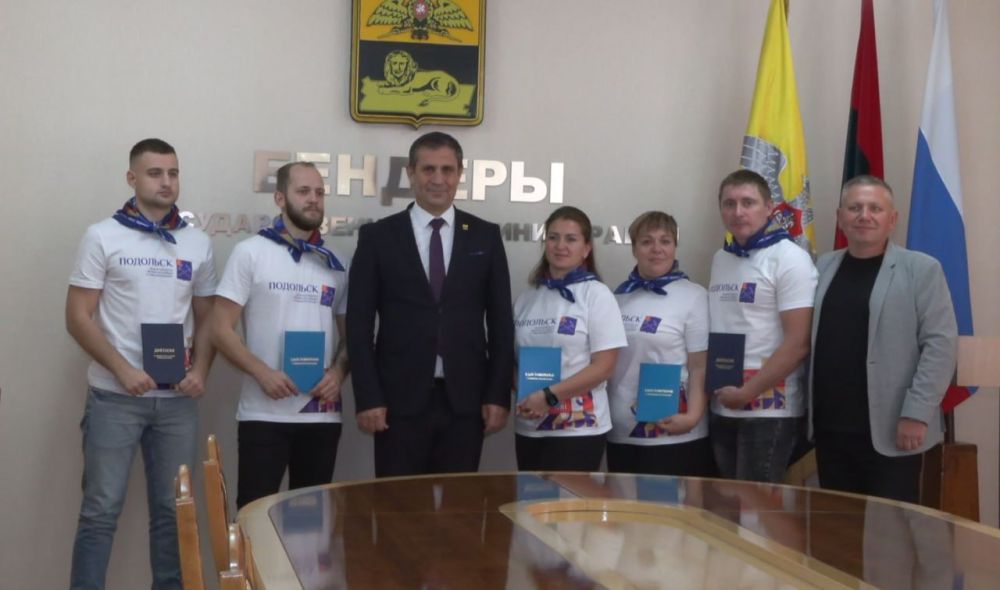 Обмен опытом. Волейбол, легкая атлетика, кикбоксинг, спортивная акробатика. С 15 по 23 октября пять тренеров-преподавателей из разных спортивных школ города прошли курсы профессиональной переподготовки в Российском Подольске