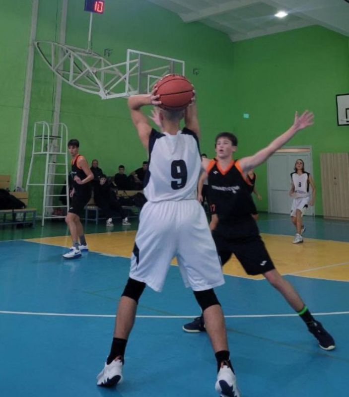 ������������� � �����c������ ������������� ����� � ��������� ���� ���������� �������� U16