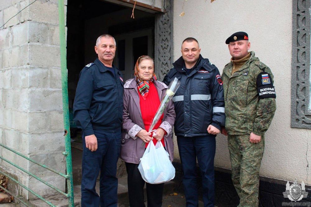 ����������� ��������. � ���� ����������������� ���������, 10 ������, ���������� ������������� ���� ������ ����� ���������� ���������, ������� ��������� ���� ����� ������ � �������. �� ����������� ���� ������� �������� ��� �������� ���������