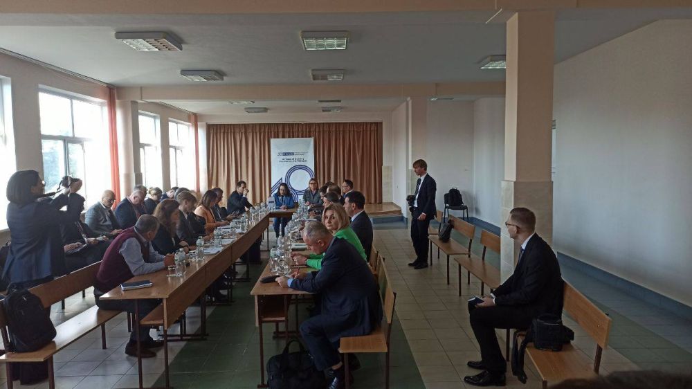 В Бендерах началась встреча министра иностранных делах ПМР Виталия Игнатьева и вице-премьера Молдовы Олега Серебряна