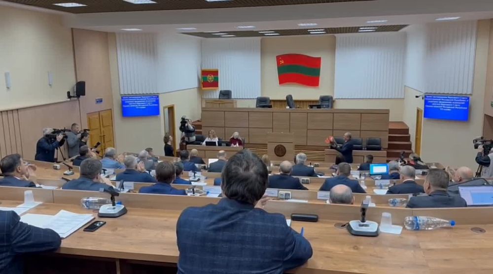 Верховный Совет проголосовал за прекращение депутатских полномочий Илоны Тюряевой