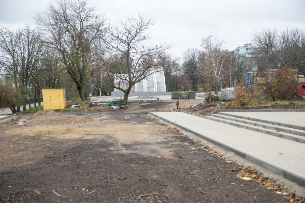 Вадим Красносельский проверил, как идет реконструкция бендерской набережной