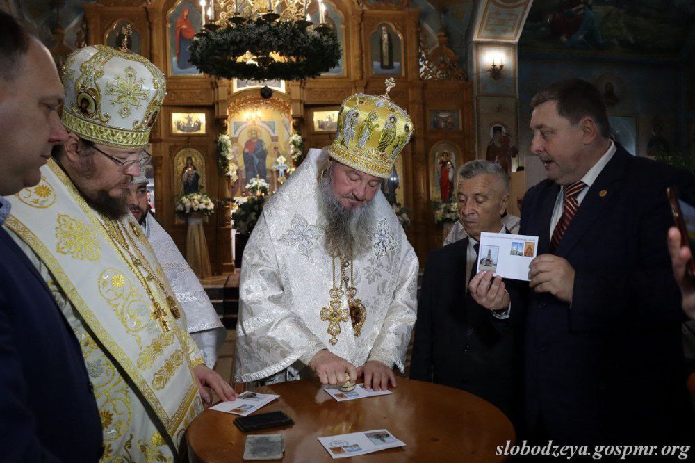 � ��������� ���������� ����������� ������� ��������� �������� � �������, ����������� 220-����� ��������� � 35-����� ����������� ����� ��������� �������