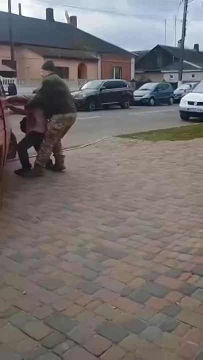 "�������, �������, �������"