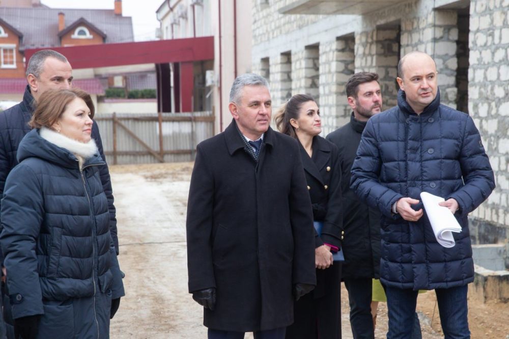 � ��������������� ������ ������ ������ ������� ����� �����������