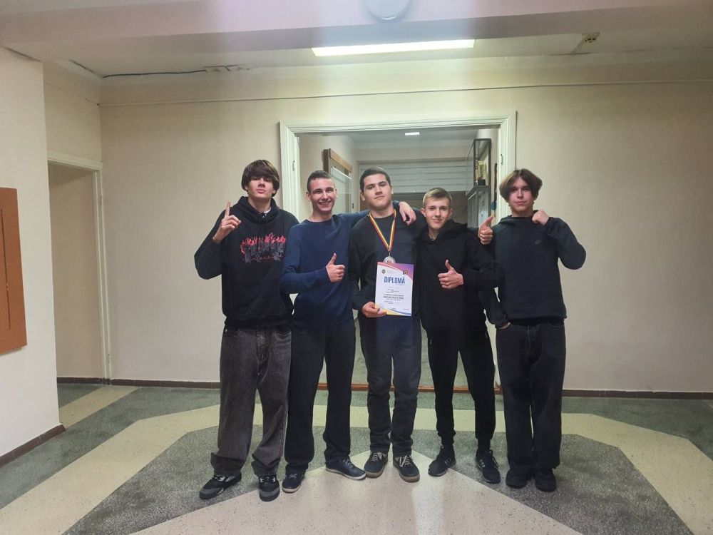 ����������� ��������� ������������� ������� ������ �� �.�