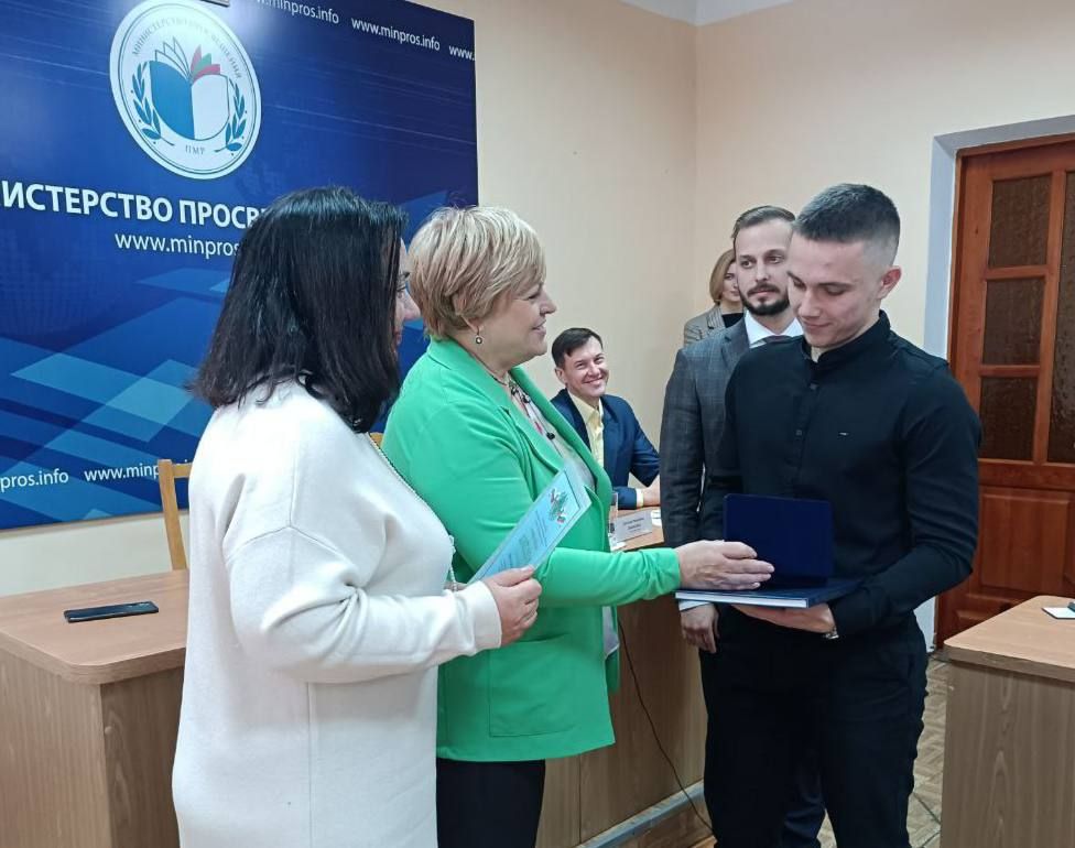 � ��������� ��������� ����� �������� ���������� � ������������