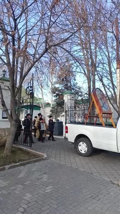 В Тирасполе прошёл крестный ход, посвящённый 220-летию освящения Собора свт