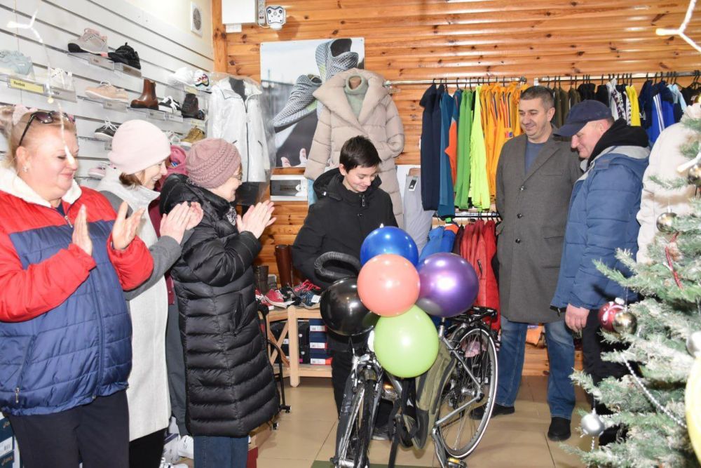 В Каменке поздравили семиклассника Ваню Грабко с Днём рождения и Новым годом