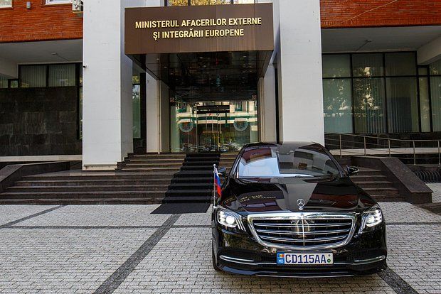 ������������� ���������� �� ������ � ��� �������� ����� ���� �� �������������