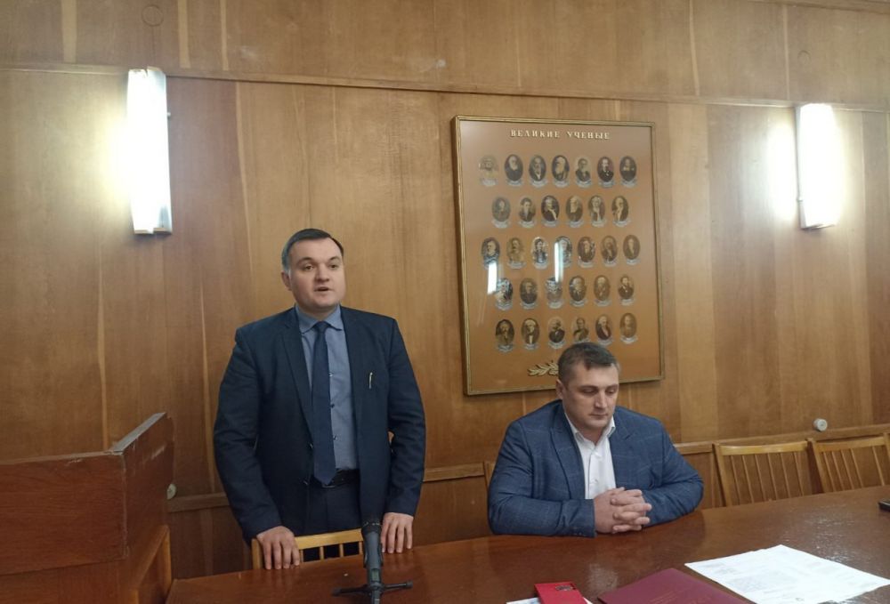 Ко дню науки. Сегодня министр сельского хозяйства и природных ресурсов ПМР Игорь Паламарчук в преддверии Дня науки принял участие в торжественных мероприятиях и вручил государственные награды ряду сотрудником...