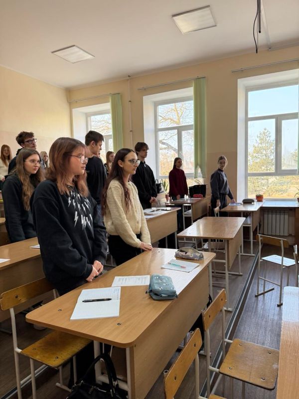 Сегодня учащиеся 11 классов ТГМГ начали обучение в очном формате