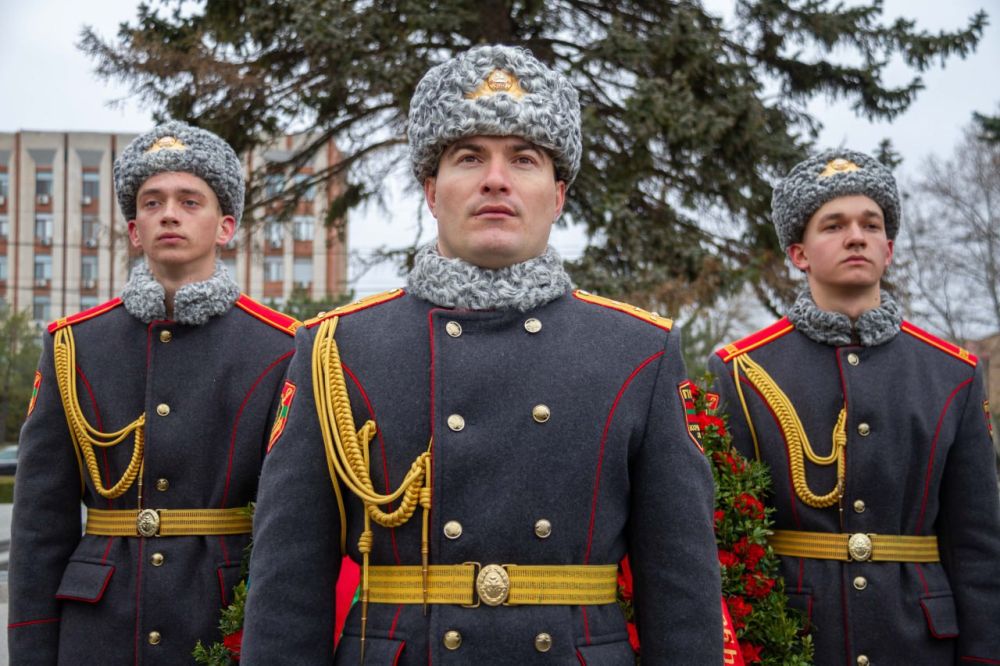 � �������, 15 �������, �� ����� �������� 36-� ��������� ������ ��������� ����� �� �����������