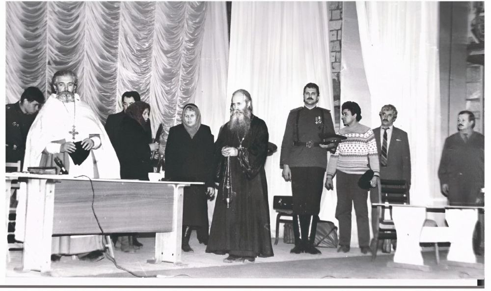 Автором идеи возрождения Черноморского казачьего войска в Приднестровье стал Владимир Леонидович Полушин, который был назначен товарищем (первым заместителем) атамана – полковника А.В.Кучера.